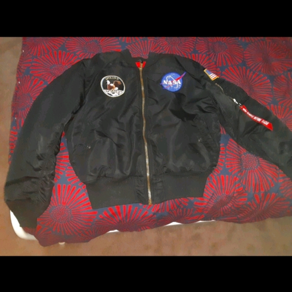 Bomber jacket